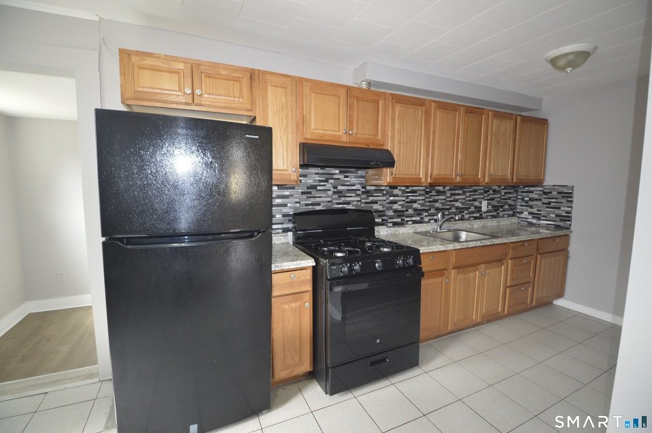 203 Main St #2ndFL - Photo 7 of 23