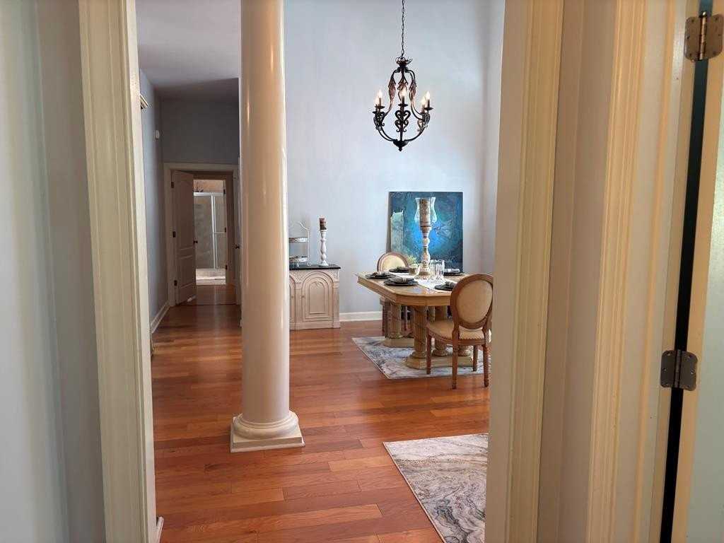 1114 Cornell Ave - Photo 2 of 14