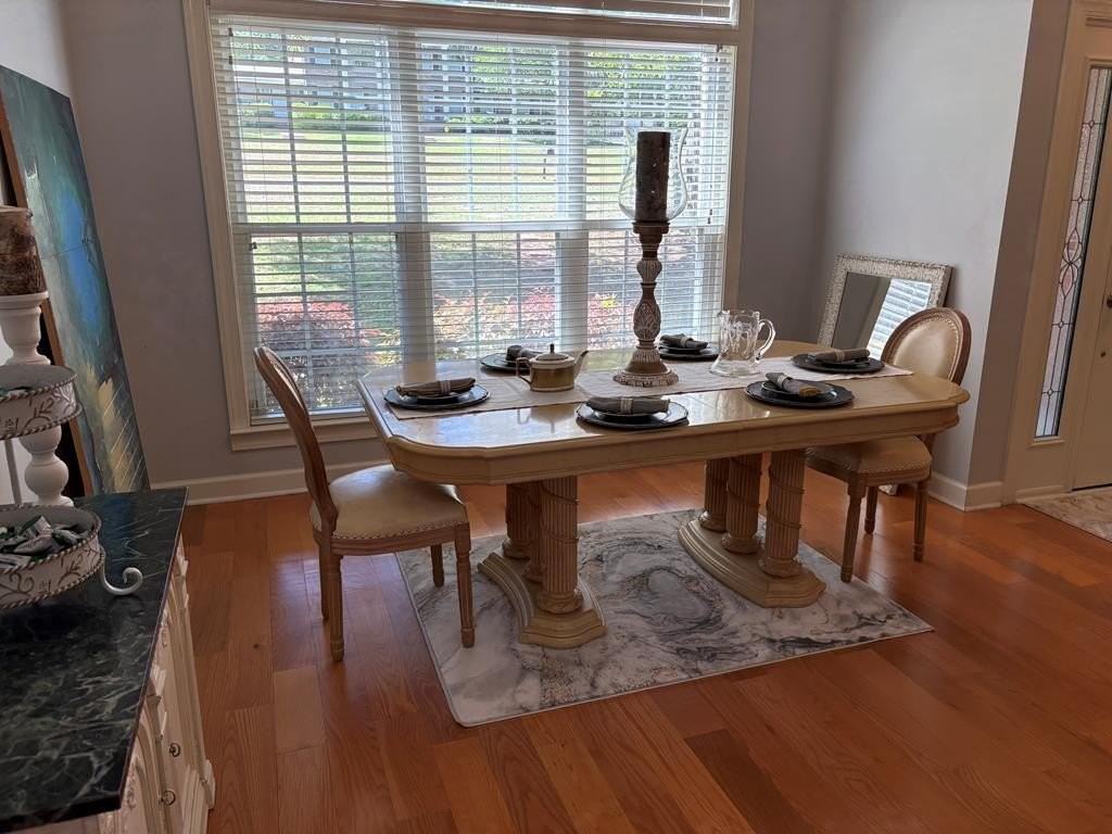 1114 Cornell Ave - Photo 4 of 14