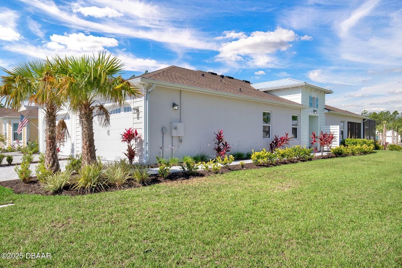 913 Bama Breeze Dr - Photo 2 of 50