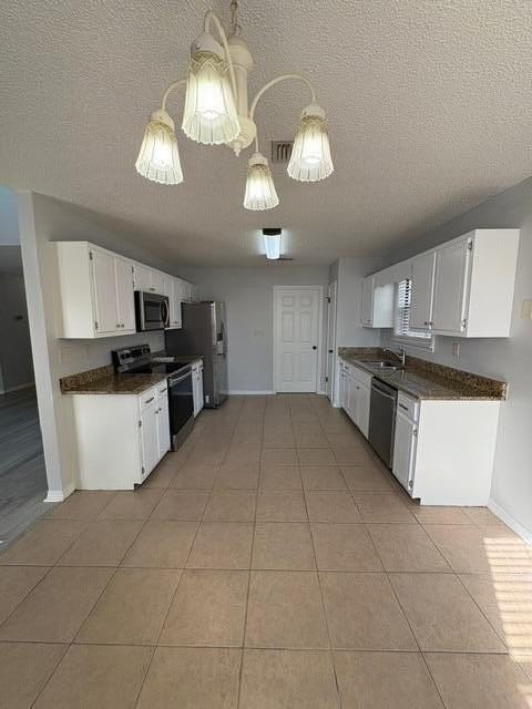 1123 Northview Dr - Photo 6 of 26