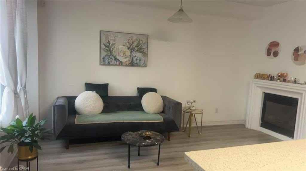 20 Highbury Crt - Photo 6 of 17