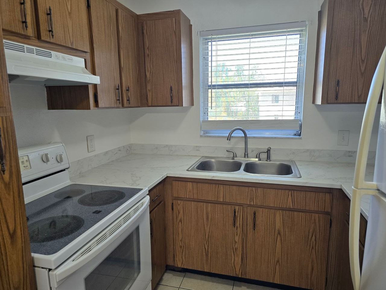 389 S Mcmullen Booth Rd #12 - Photo 7 of 15