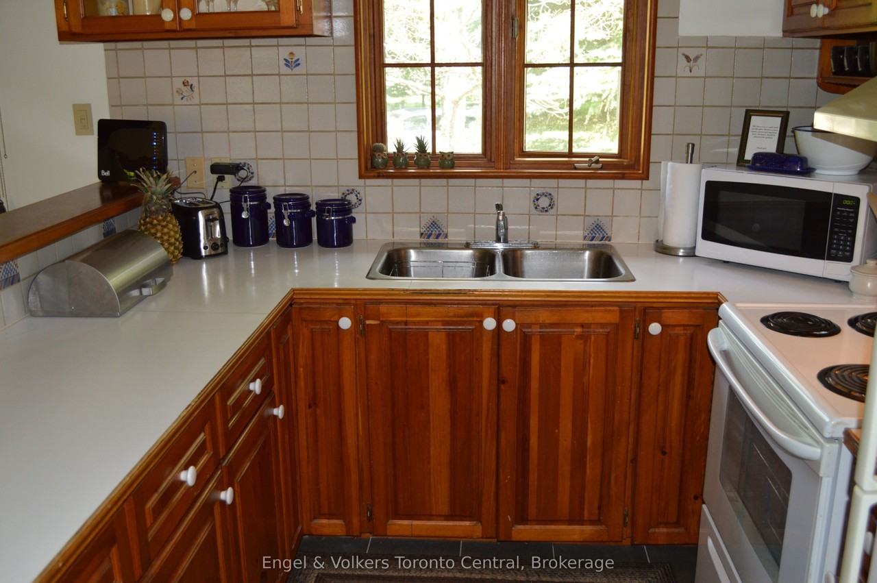 103 Nordic Rd - Photo 4 of 46