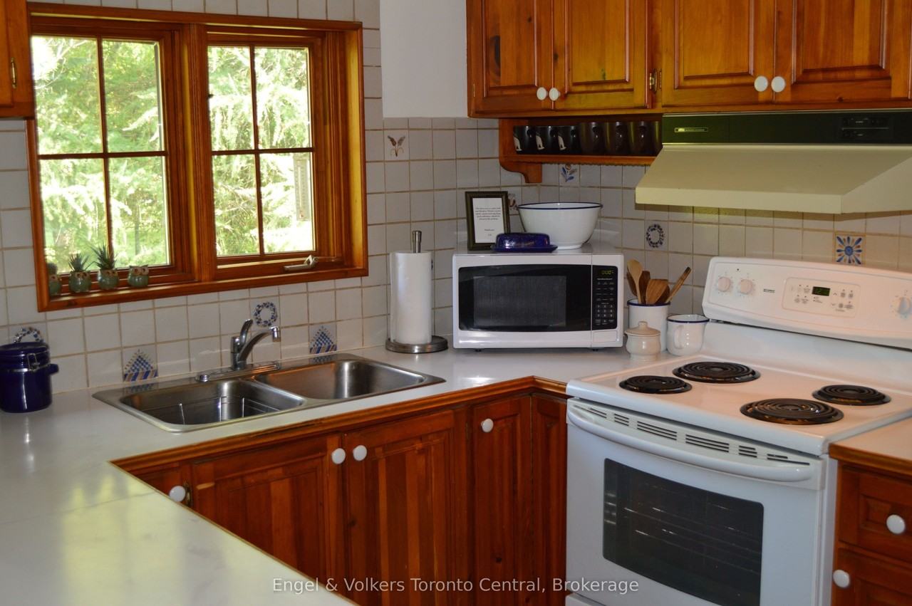 103 Nordic Rd - Photo 7 of 46