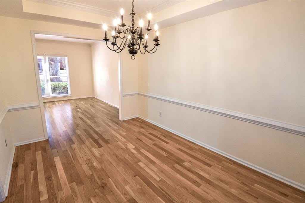 1865 Oak Tree Holw - Photo 7 of 38