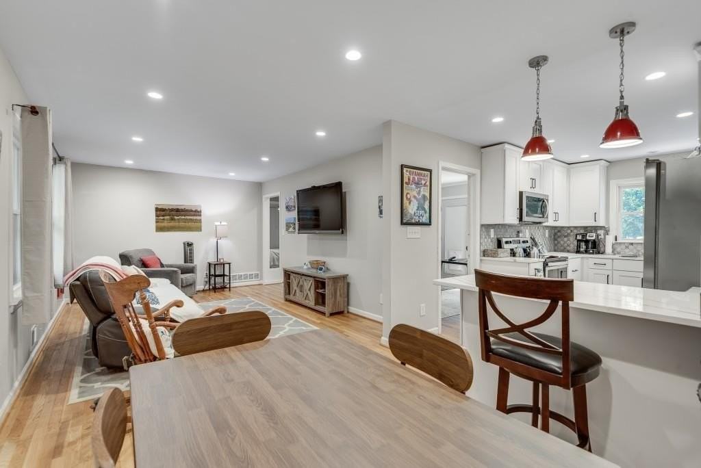 3201 Valaire Dr - Photo 7 of 28