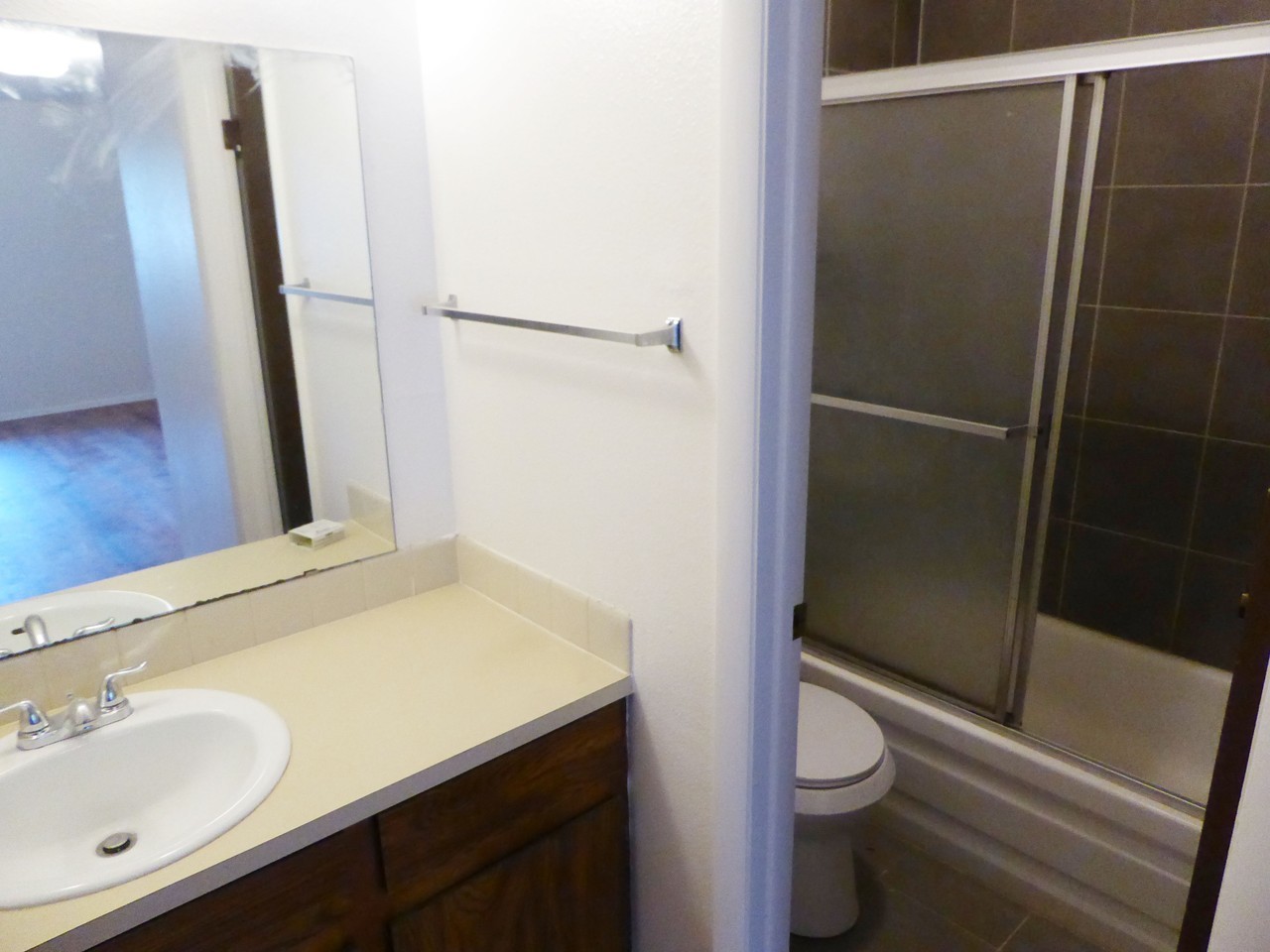 1118 City Park Ave ##126 - Photo 7 of 8