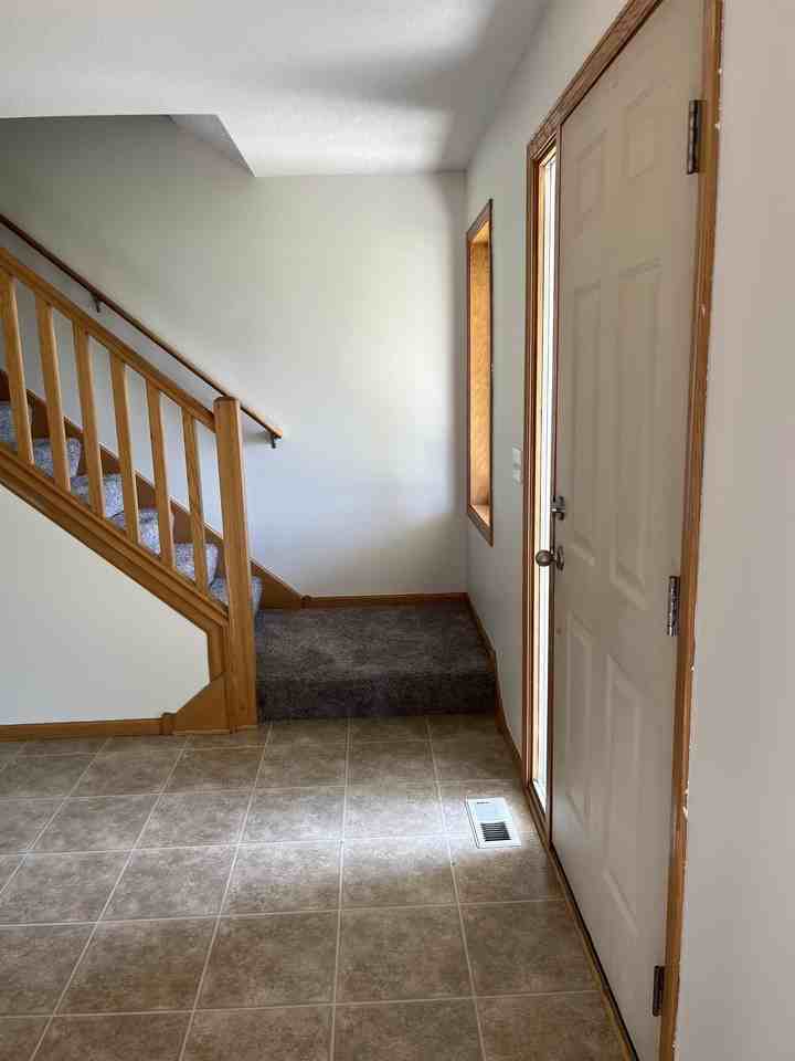 9141 Leaf Cir #1 - Photo 6 of 29