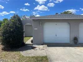 featured image of 104 Se 16th Pl #A
