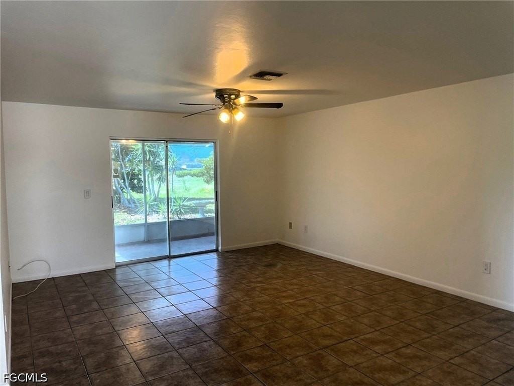 104 Se 16th Pl #A - Photo 3 of 7