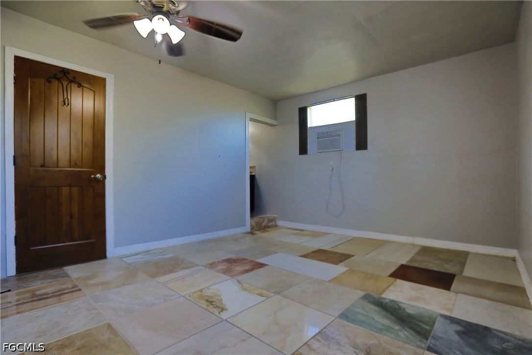 907 Laredo Ave - Photo 7 of 12