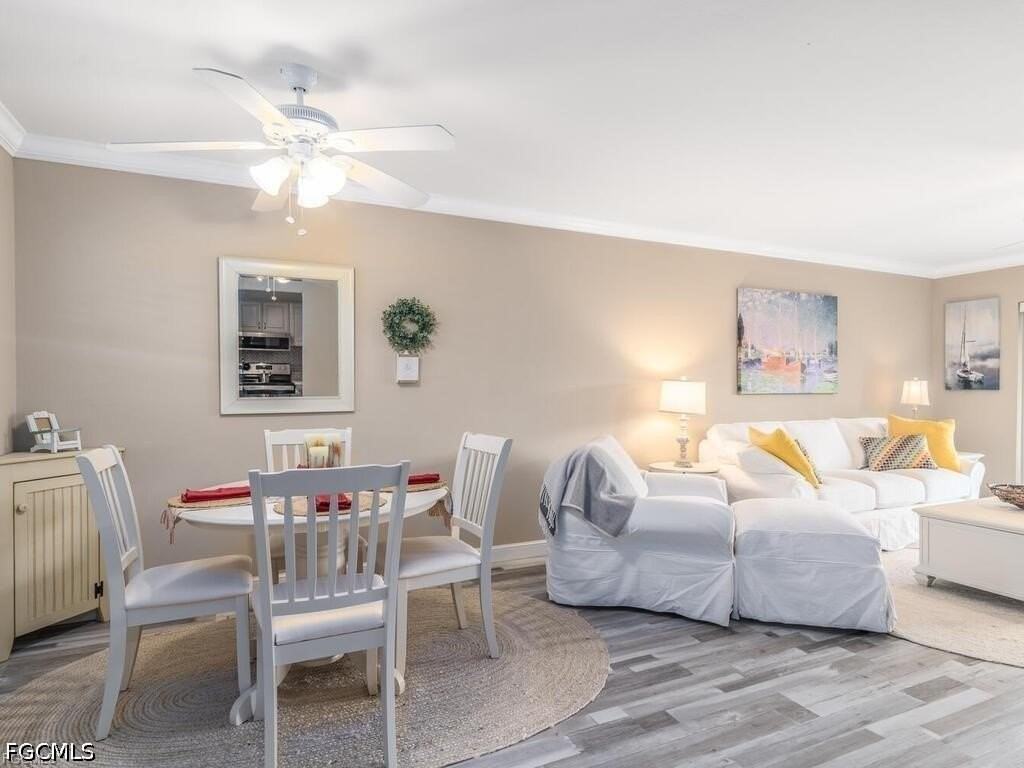 1010 Tropic Ter - Photo 4 of 17