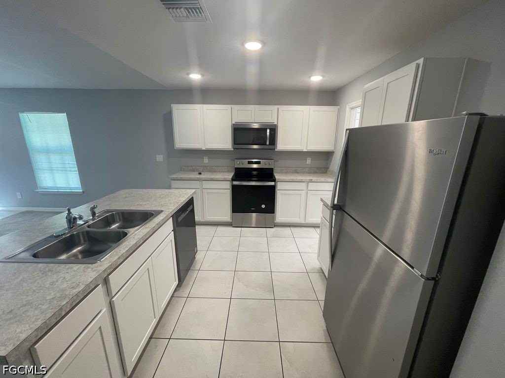 3112 55th St W - Photo 3 of 21