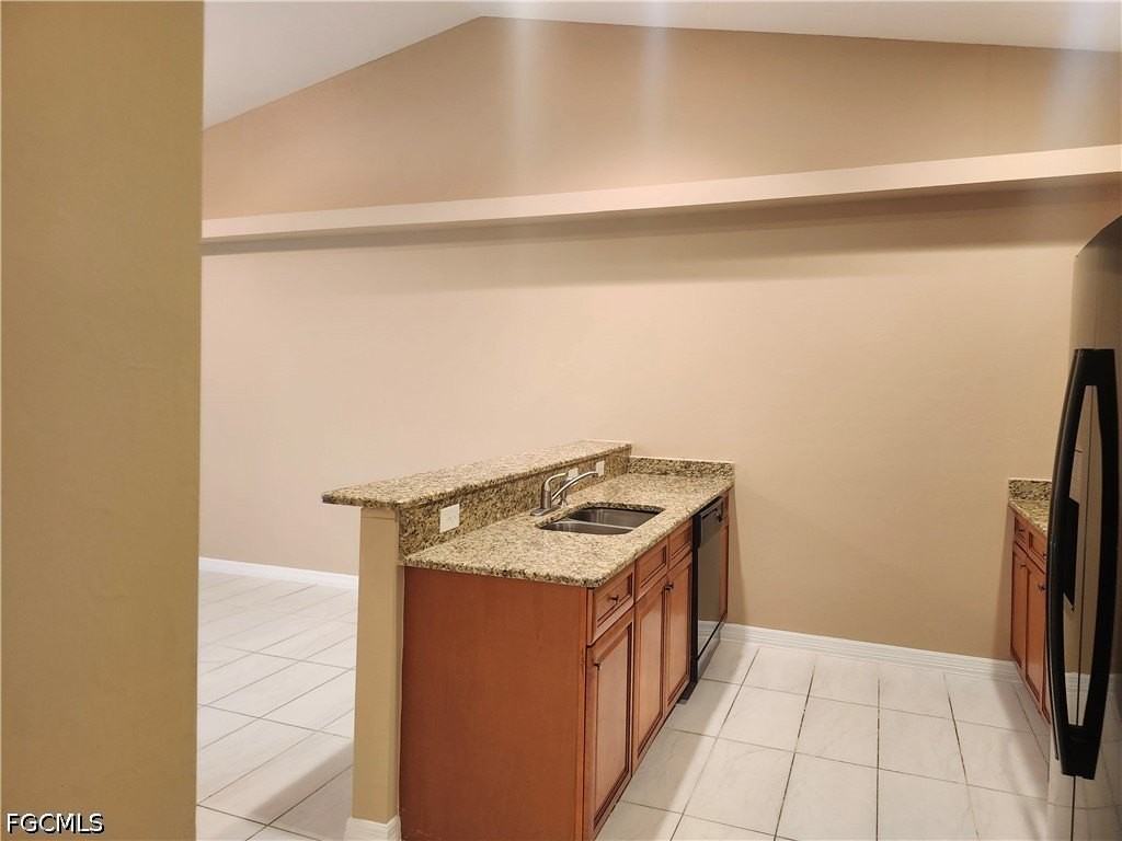 608 Nicholas Pkwy W - Photo 3 of 17