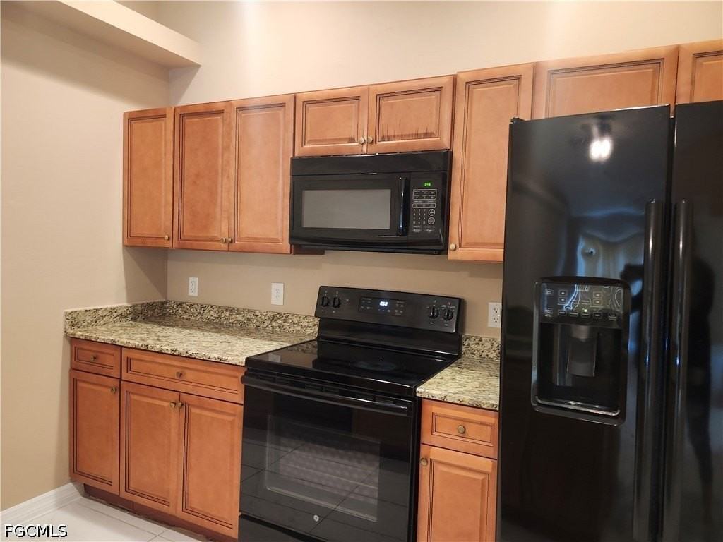 608 Nicholas Pkwy W - Photo 5 of 17