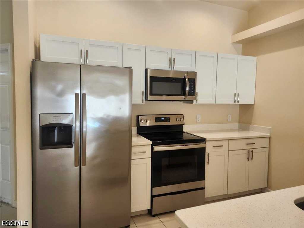 3315 Sw 15th Pl - Photo 5 of 20