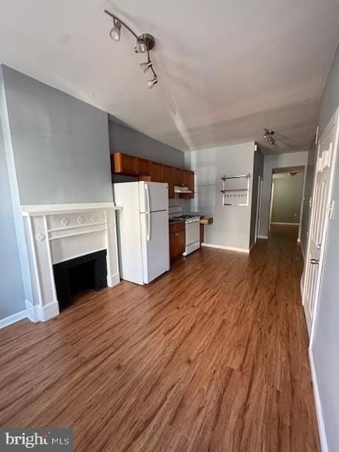 923 N 28th St #1stFL - Photo 3 of 12