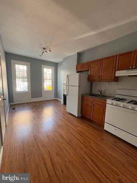 923 N 28th St #1stFL - Photo 4 of 12