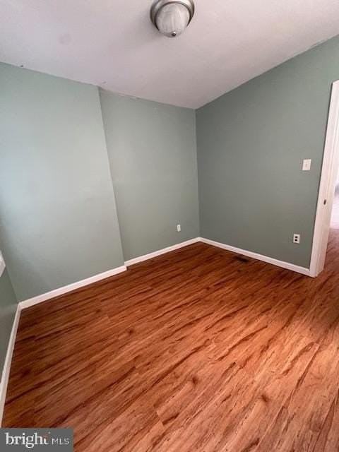 923 N 28th St #1stFL - Photo 6 of 12