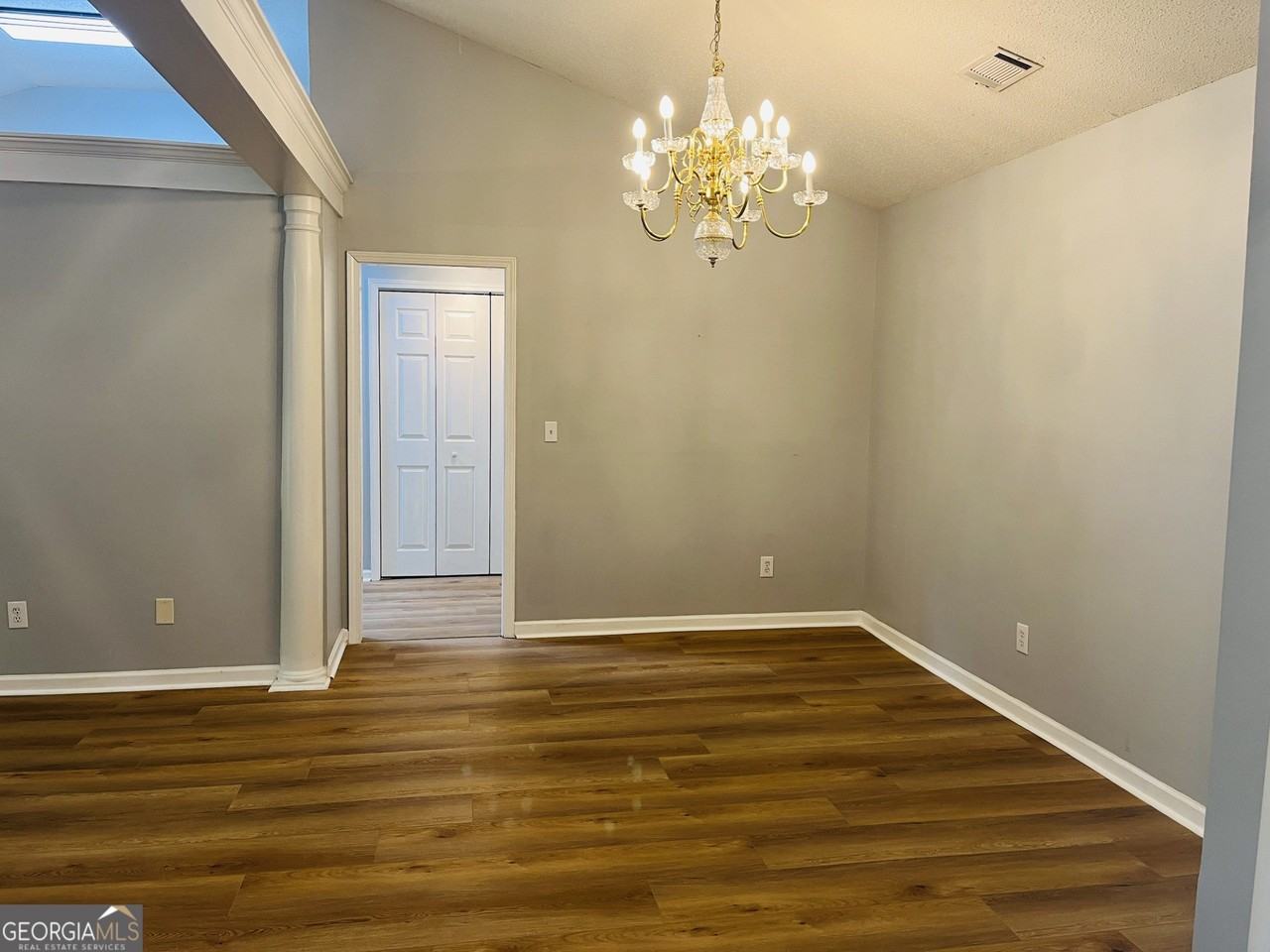 165 River Park Dr - Photo 5 of 30