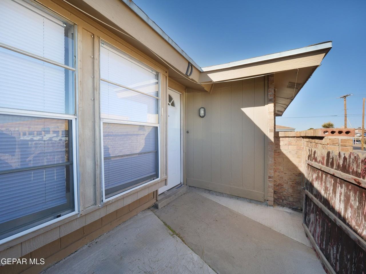 1901 Lake Omega St #D - Photo 2 of 17