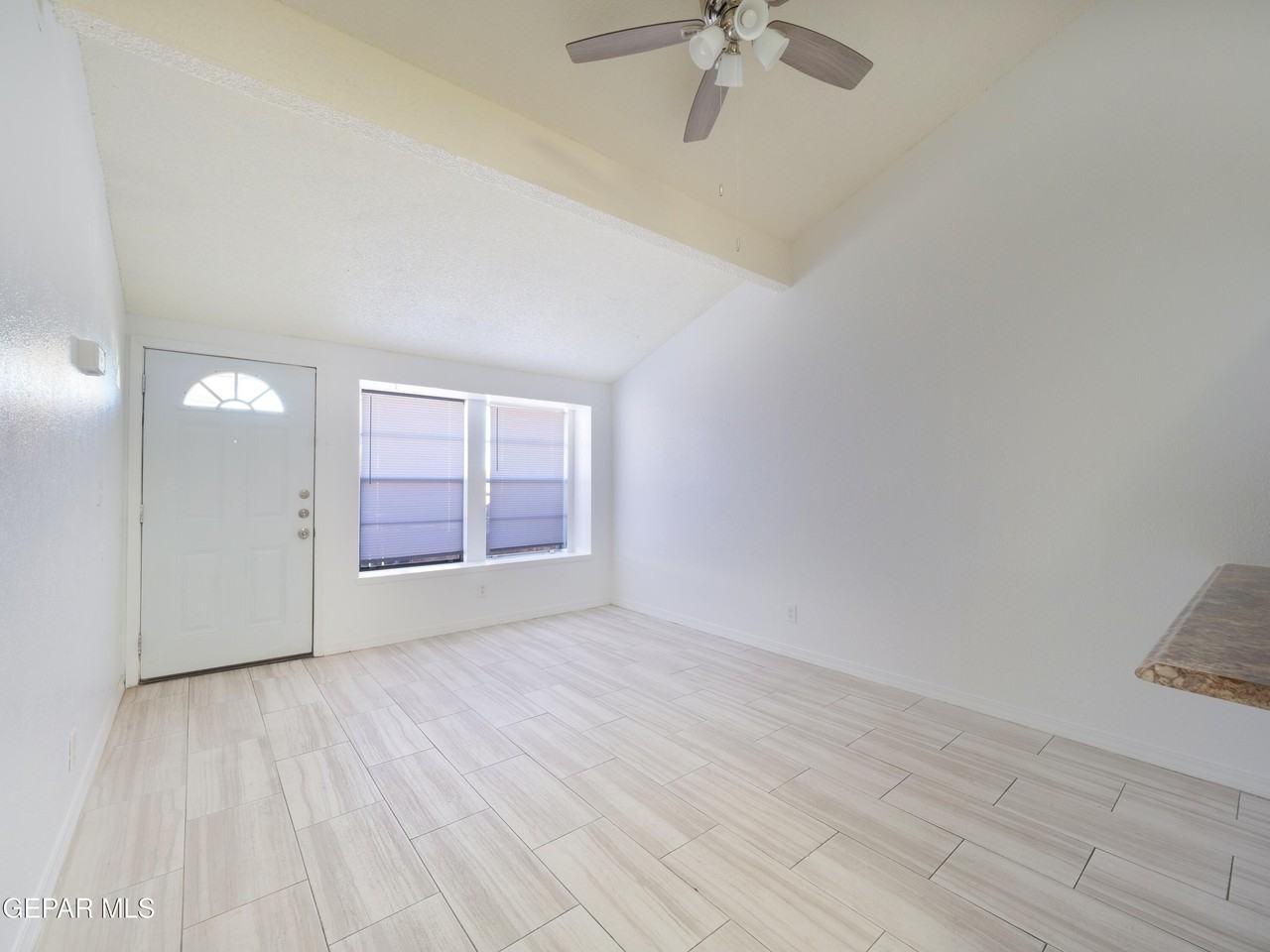 1901 Lake Omega St #D - Photo 5 of 17