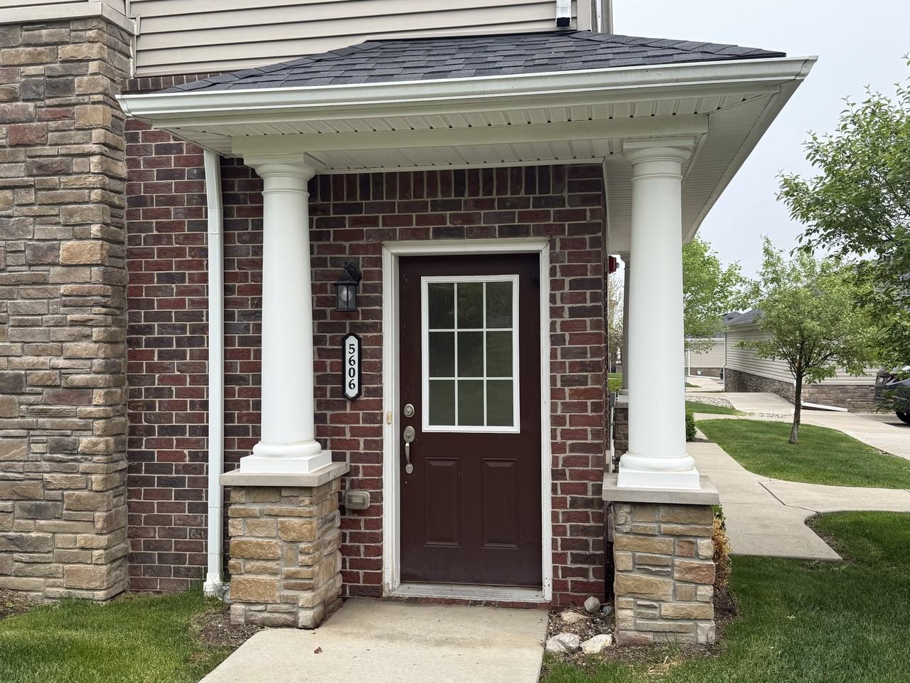 5606 Arbor Chase Dr #1 - Photo 2 of 32