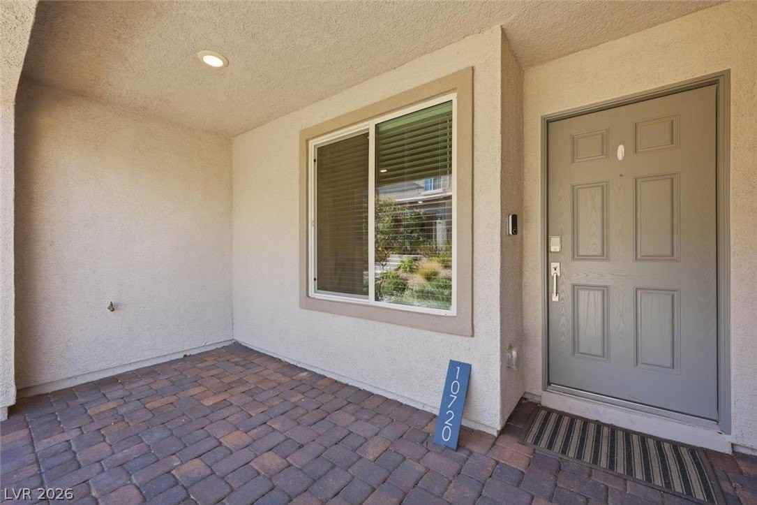 10720 Norfolk View Ct - Photo 3 of 34