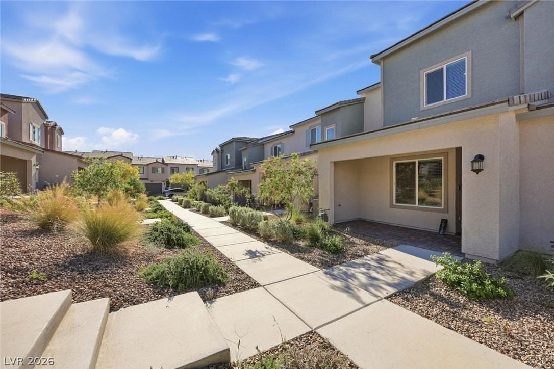 10720 Norfolk View Ct - Photo 4 of 34