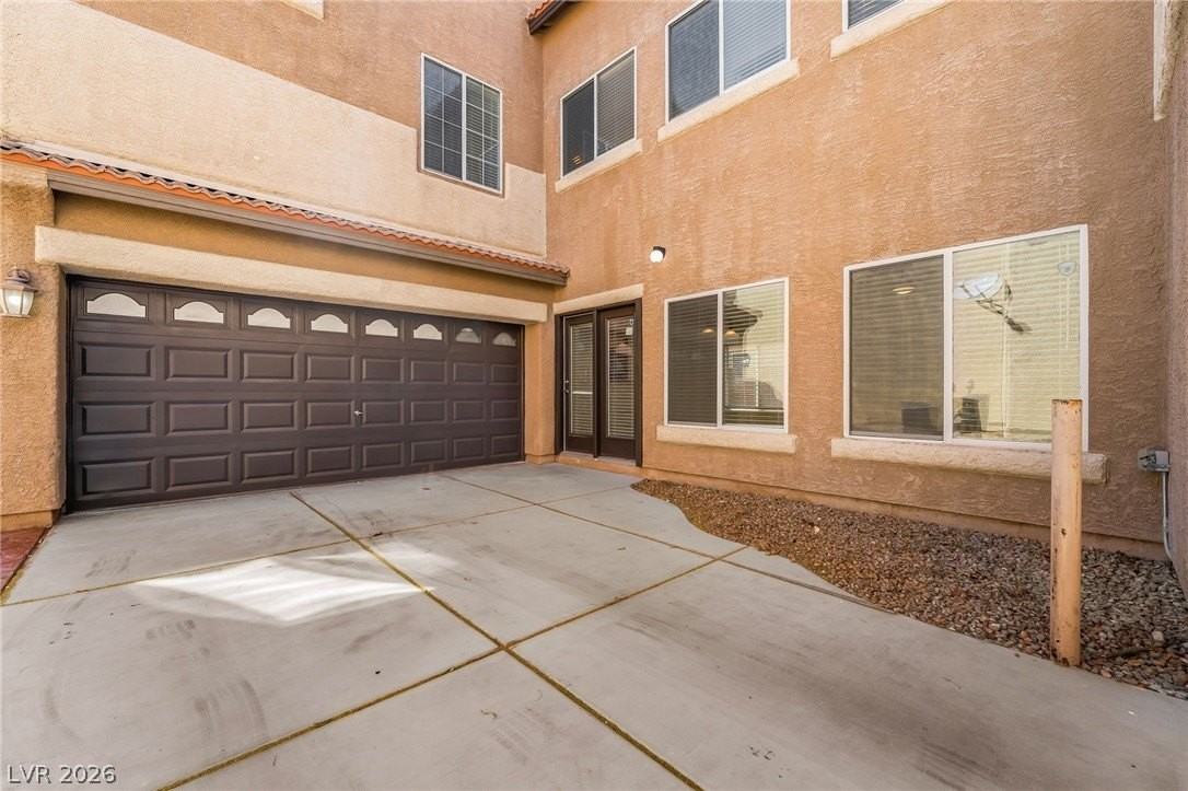 9372 Glendora Valley St - Photo 3 of 24