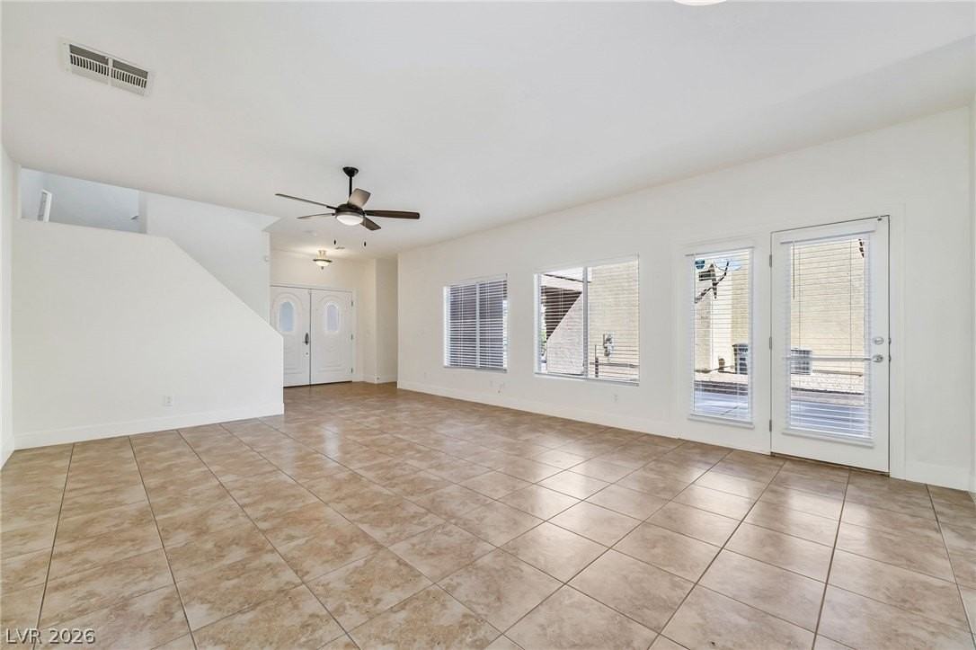 9372 Glendora Valley St - Photo 6 of 24