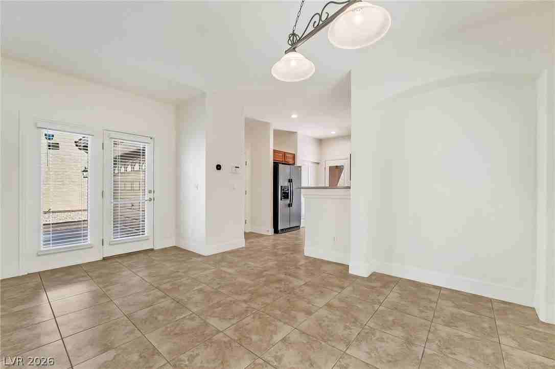 9372 Glendora Valley St - Photo 7 of 24