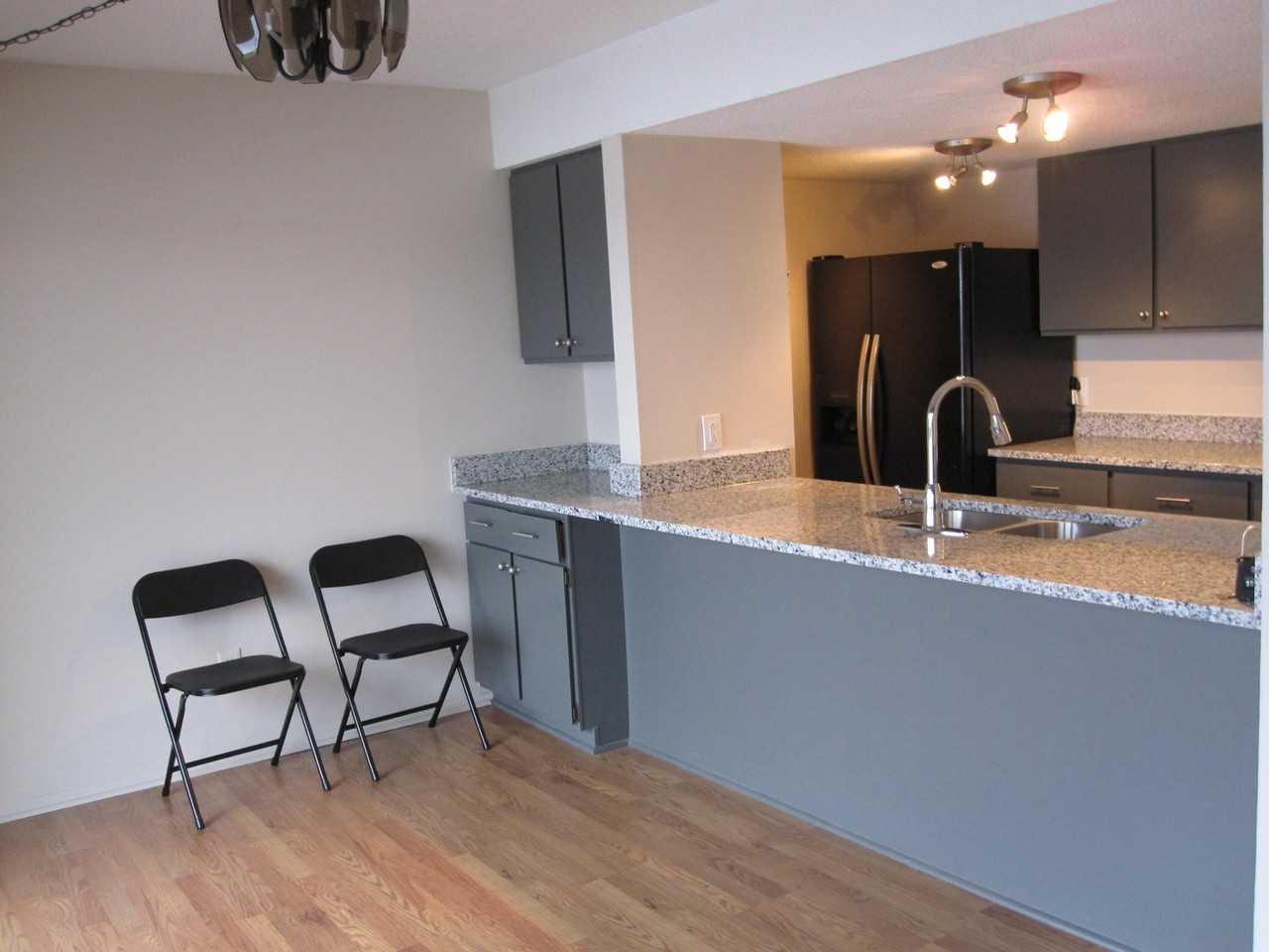 820 Cliffs Dr #306 - Photo 2 of 17