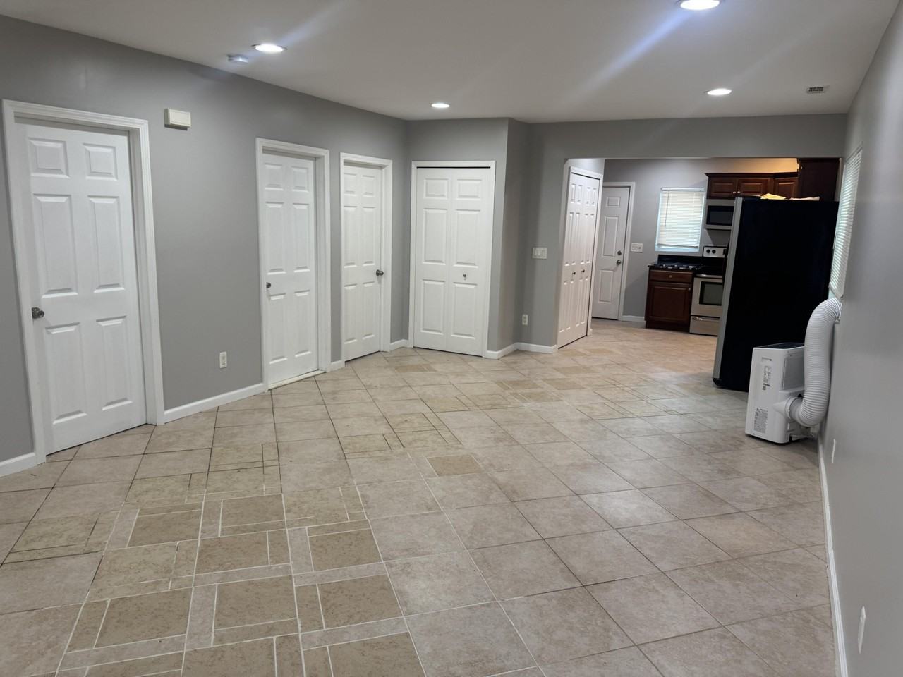 28581 Brentwood St - Photo 2 of 10