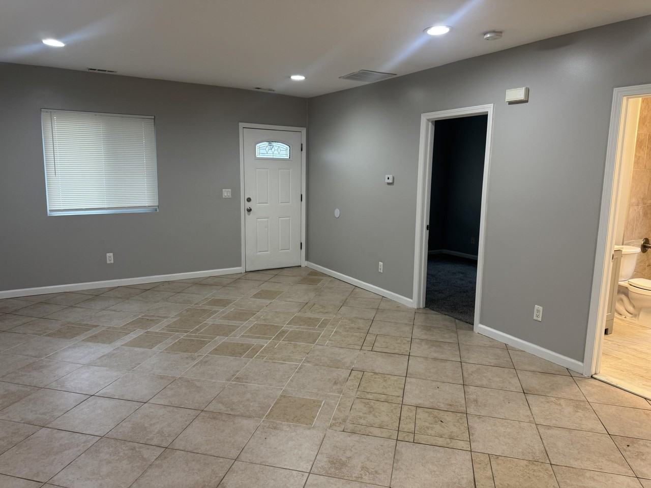 28581 Brentwood St - Photo 3 of 10