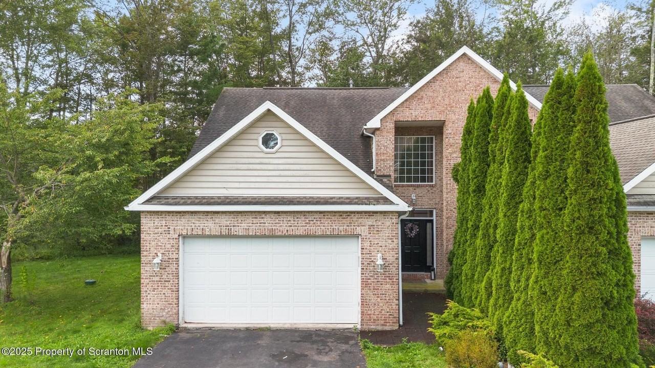 32 Pine Tree Dr #L4B - Photo 3 of 47