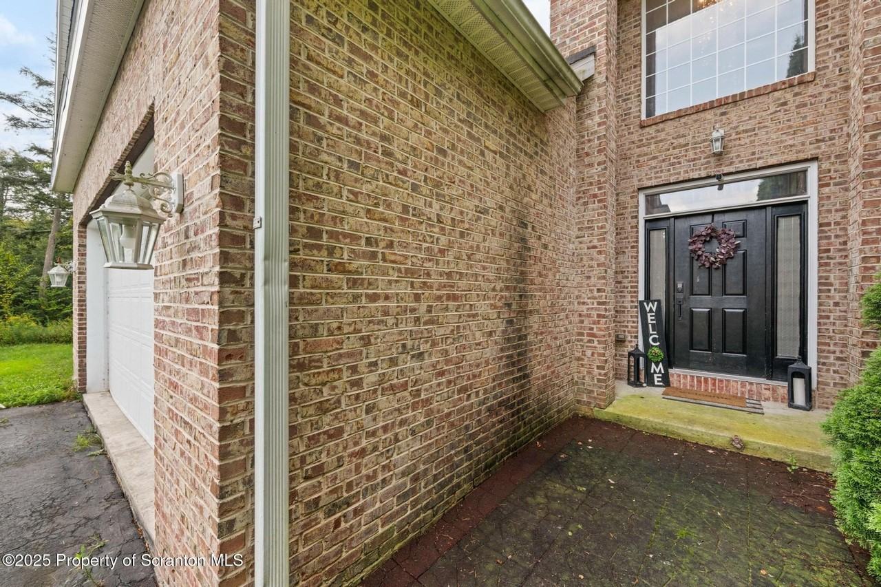 32 Pine Tree Dr #L4B - Photo 5 of 47