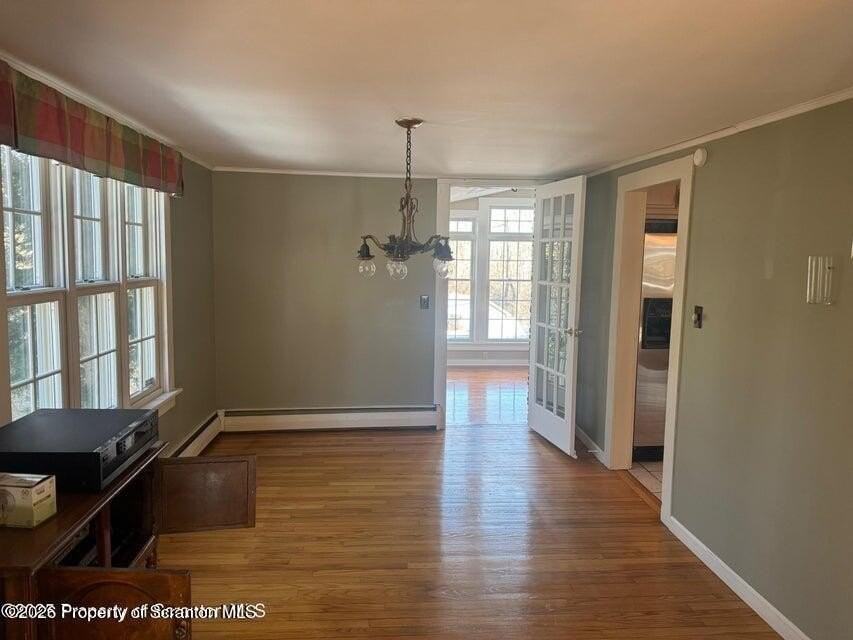 517 Clinton St - Photo 3 of 13