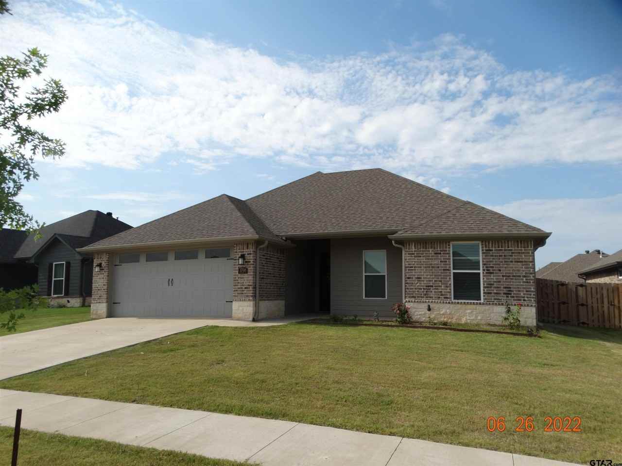 1708 Stephanie Dr - Photo 2 of 20