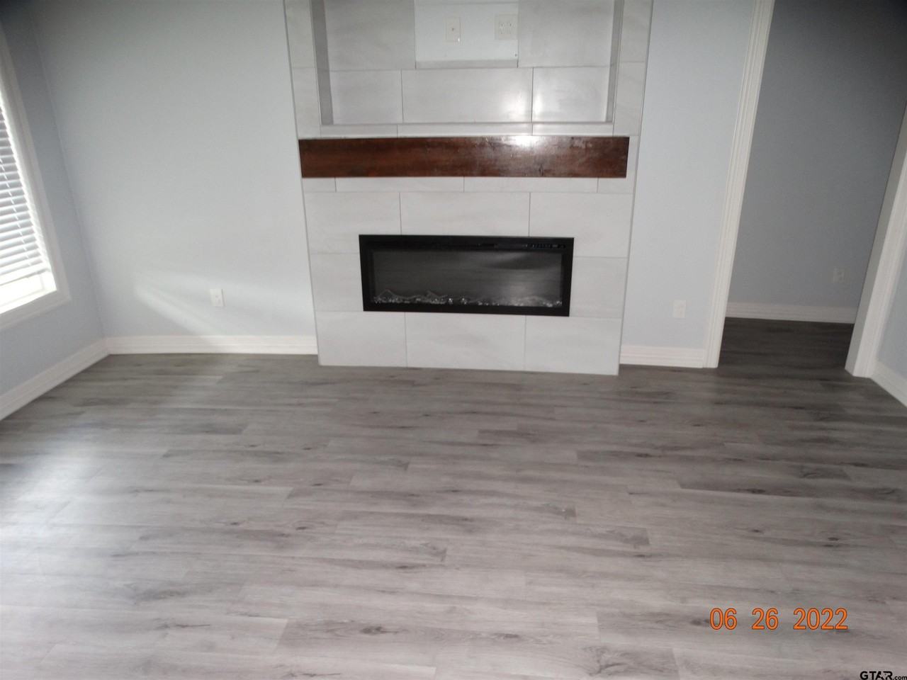 1708 Stephanie Dr - Photo 3 of 20