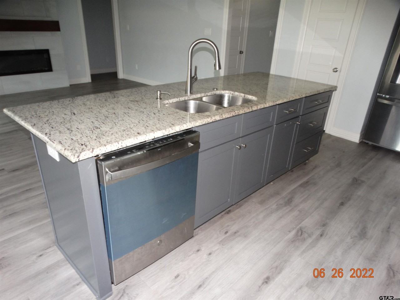 1708 Stephanie Dr - Photo 6 of 20