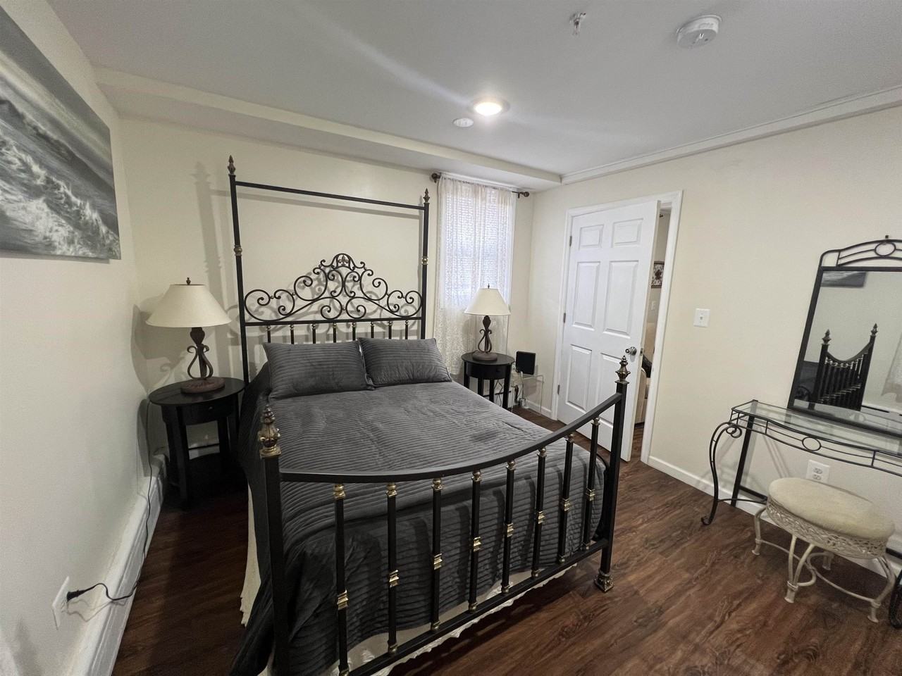 5700 Broadway #GL - Photo 5 of 7