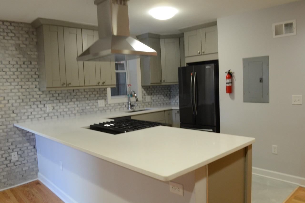1211 Palisade Ave - Photo 3 of 15