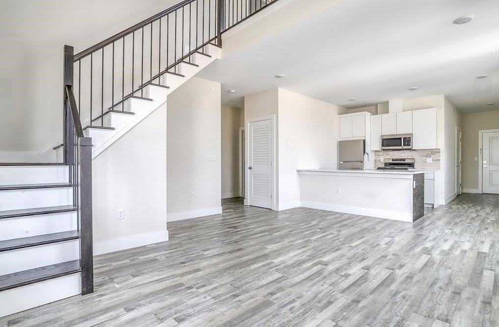 140 Avenue B #402 - Photo 7 of 22