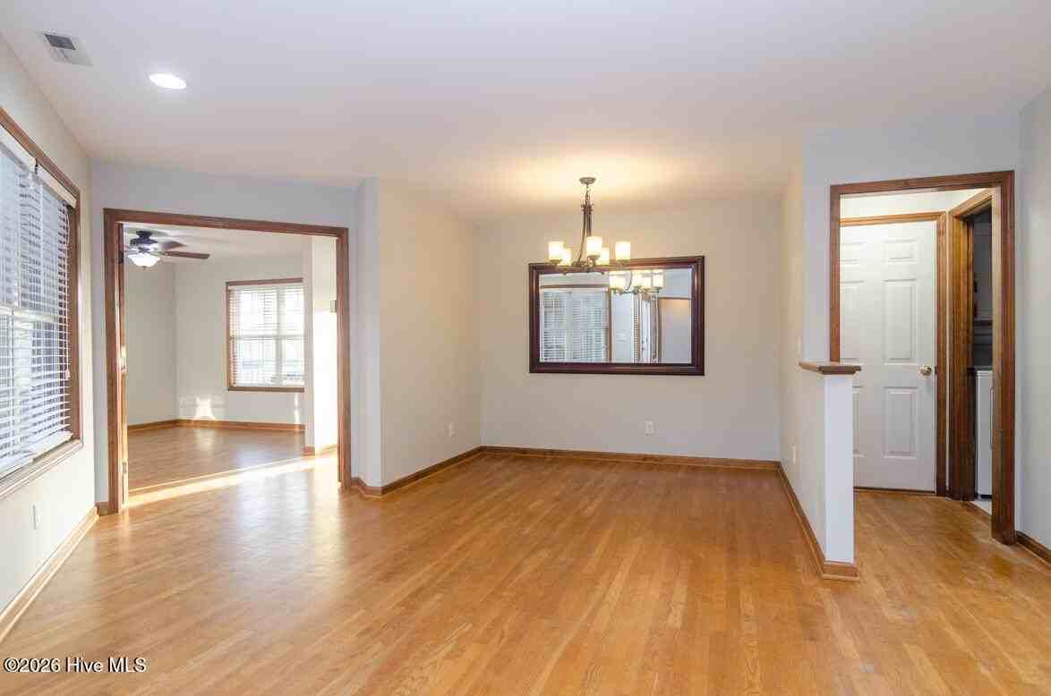 500 Fifth Ave N - Photo 5 of 31