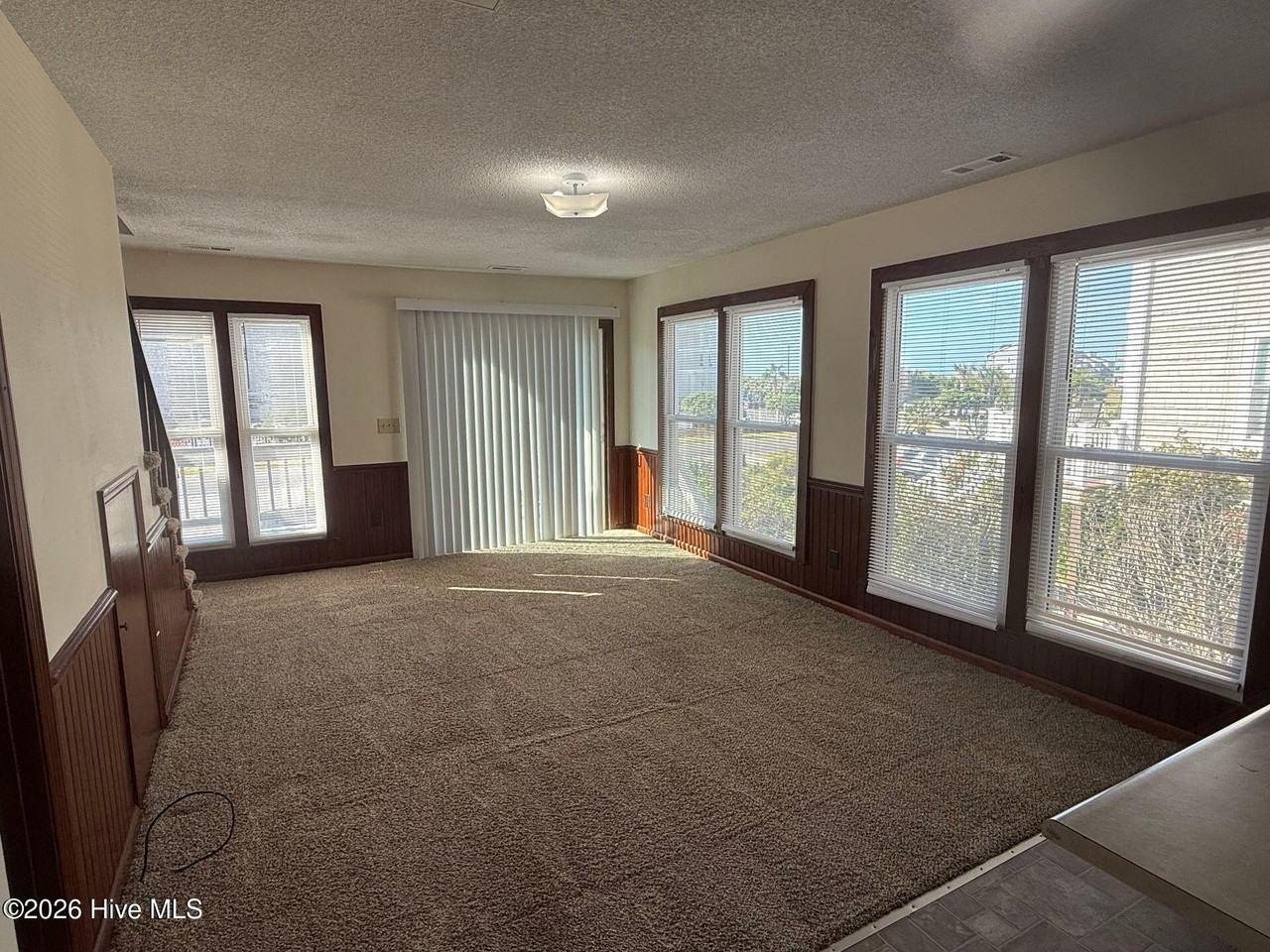 1985 New River Inlet Rd - Photo 4 of 13