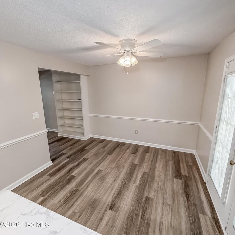 2903 Cedar Creek Rd #G - Photo 5 of 13