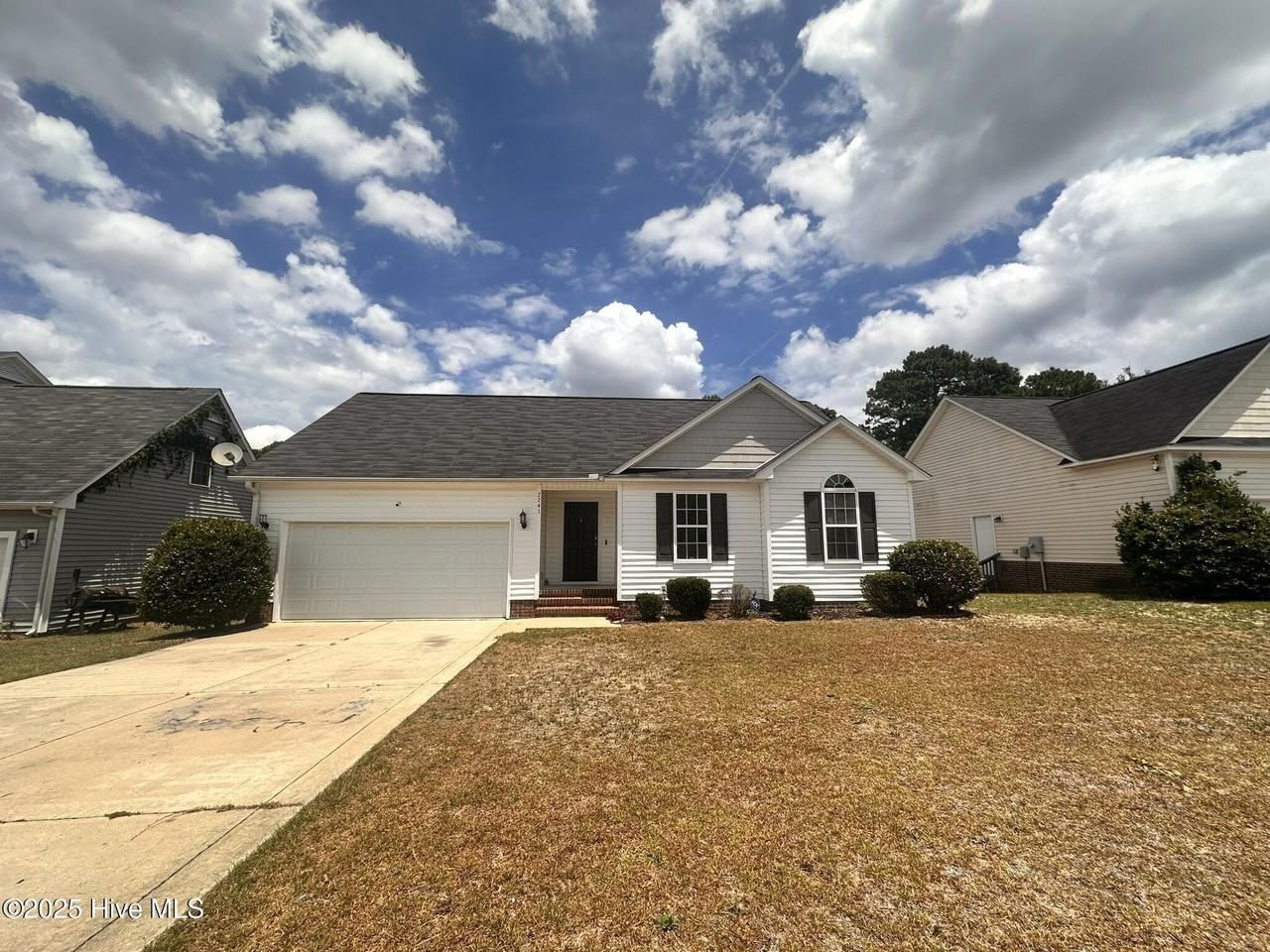 2241 Stornoway Ct - Photo 2 of 25