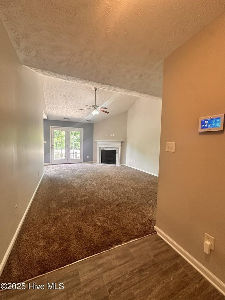 2241 Stornoway Ct - Photo 3 of 25